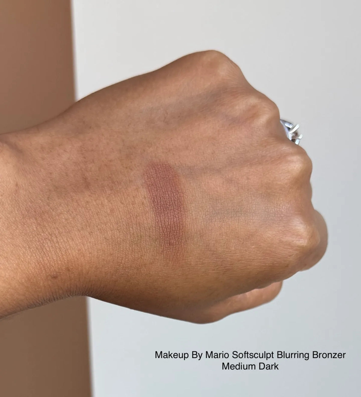 Makeup By Mario Softsculpt Blurring Bronzer - medium dark