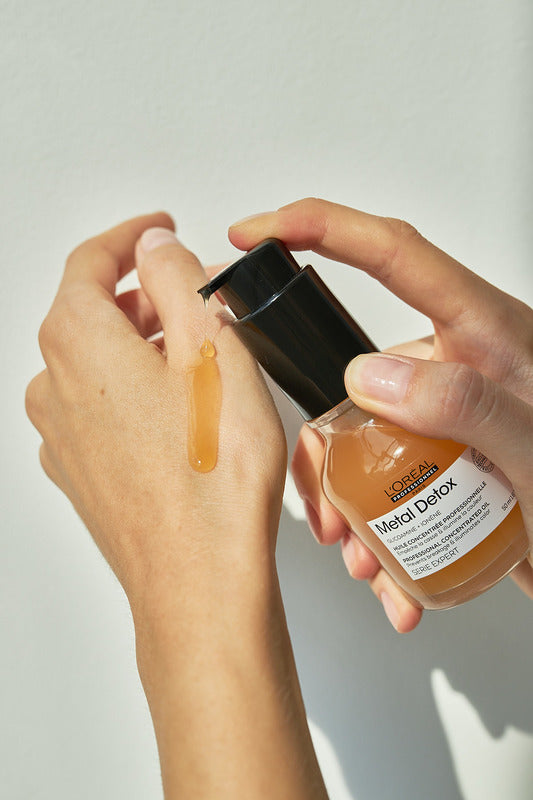 L'Oréal Professionnel
Serie Expert Metal Detox - Huile concentrée protectrice anti-dépôt Metal Detox
