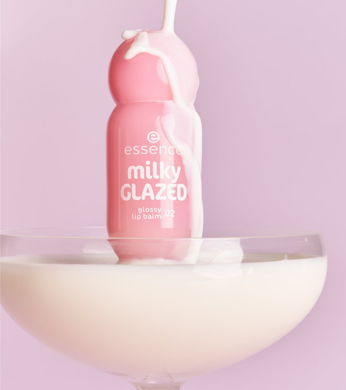 Essence glossy milky glazed lip balm -baume à lèvres- 02 strawberry Whip