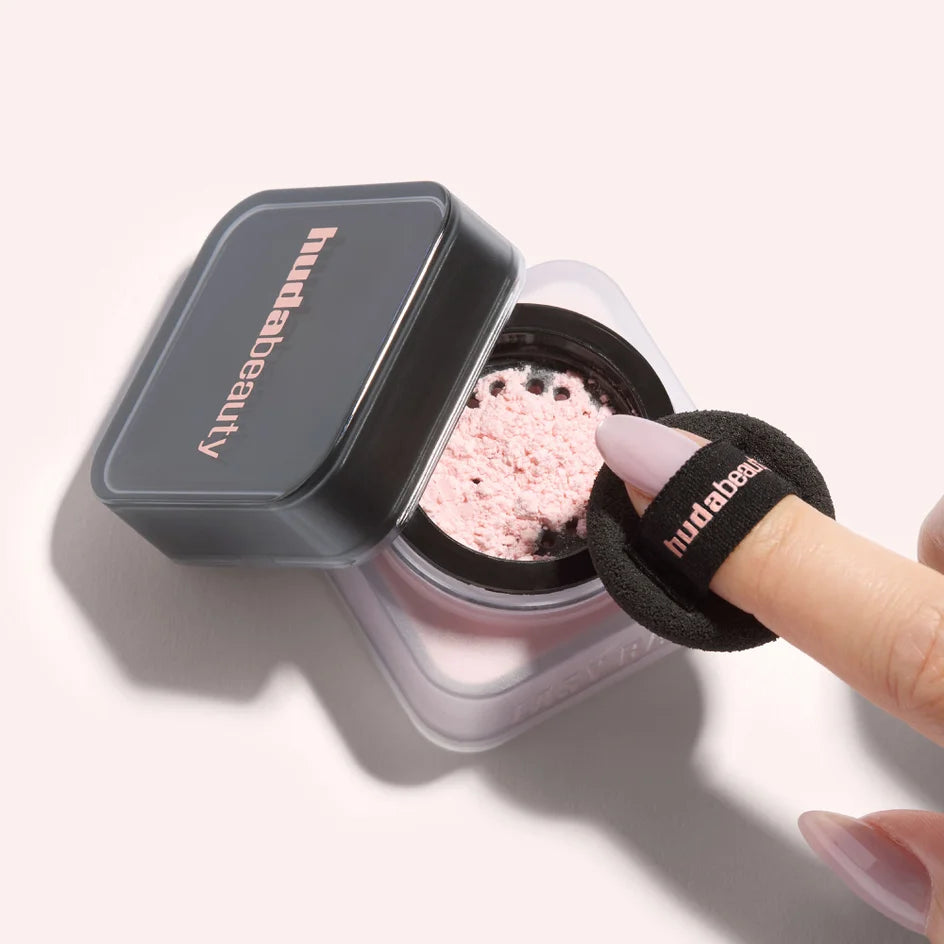 HUDA BEAUTY Baby Bake mini poudre libre Easy Bake 6g
